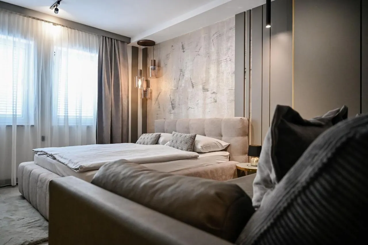 Deluxe Apartment Malin 3 Near The Beach Vantacici